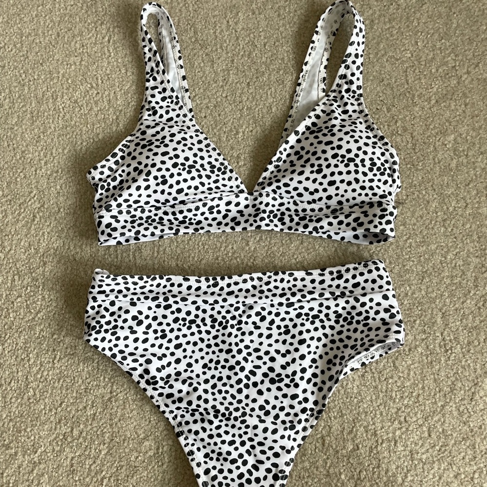 High waisted polka dot bikini